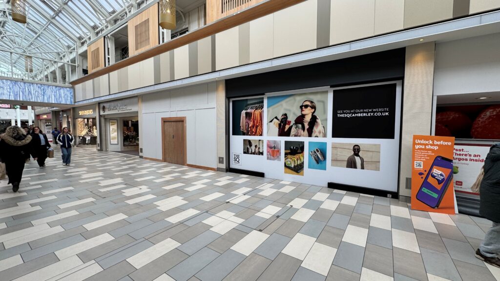 CAMBERLEY – 10-12 CAMBRIDGE WALK, THE SQUARE SHOPPING CENTRE
