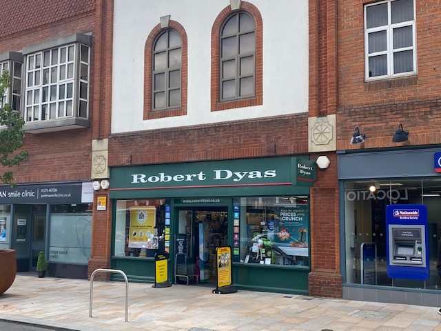 CAMBERLEY – 32 HIGH STREET