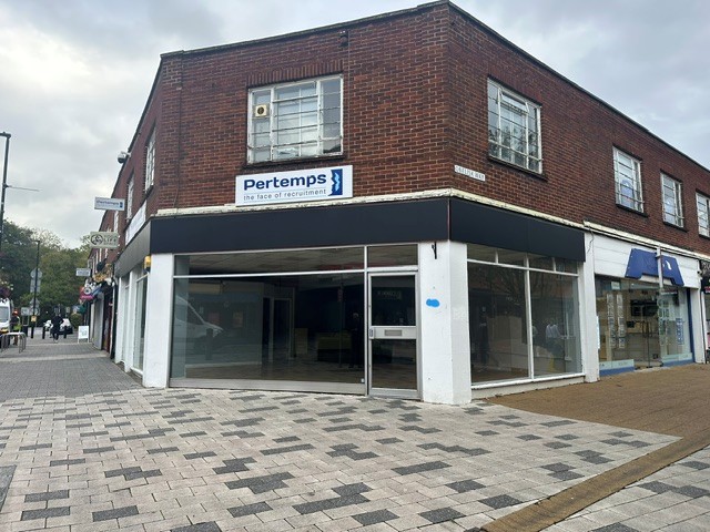 CAMBERLEY – 19-21 PARK STREET